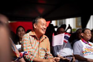 Thai court to decide fates of PM and opposition party