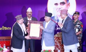 Dr. Bhesh Bahadur Thapa awarded Hem Bahadur Malla honour for 2079 BS