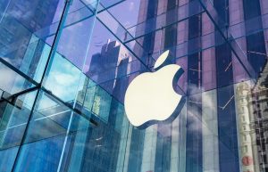 Apple's plan to offer AI search options on Safari a blow to Google dominance