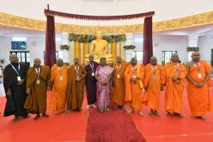 President Droupadi Murmu greets teachers on eve of Teacher's Day