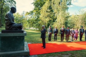 EAM Jaishankar arrives in Geneva, pays homage to Mahatma Gandhi