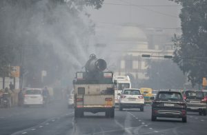 AQI in Delhi drops to 226; residents face breathing issues