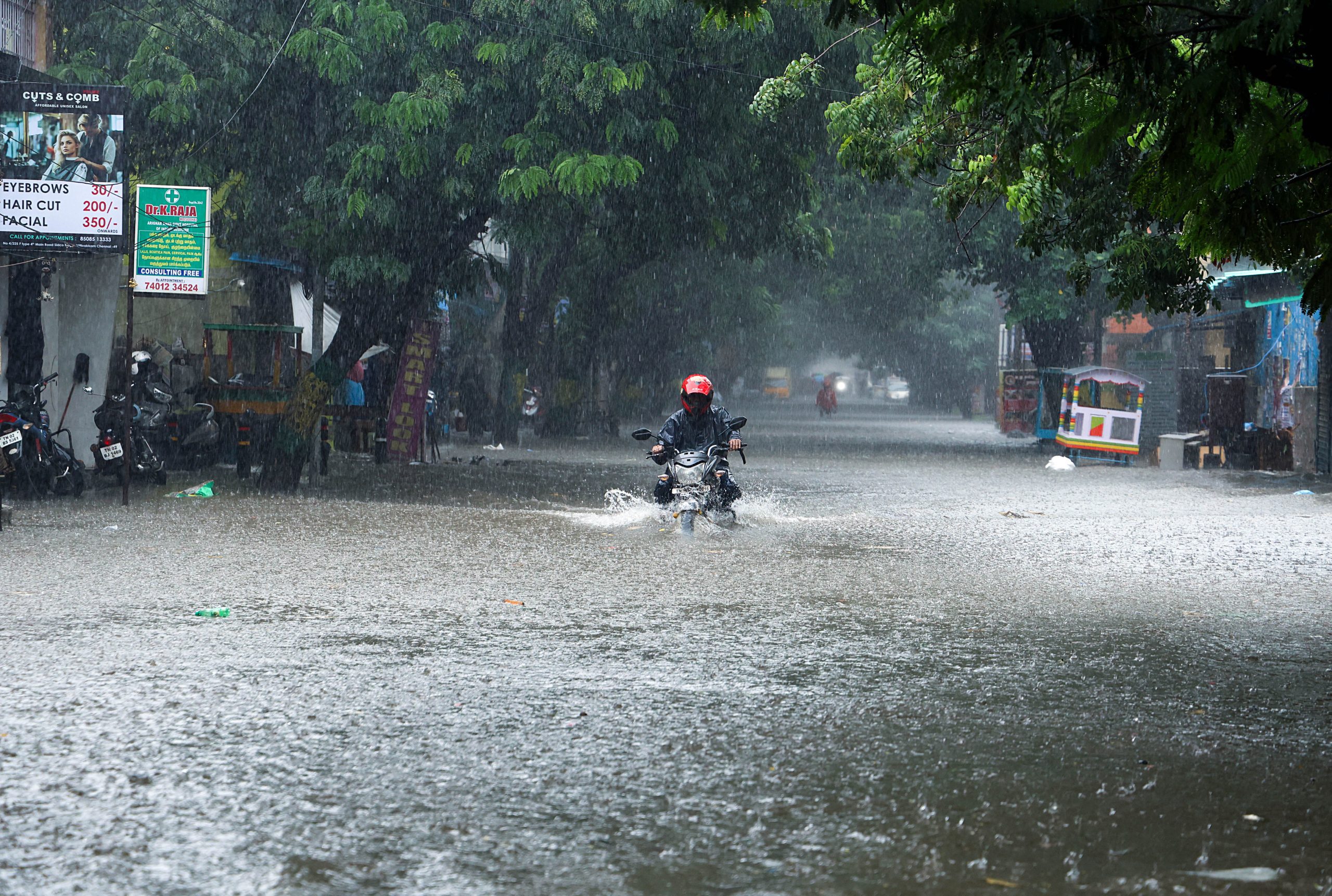 Chennai faces severe waterlogging and transport disruptions as heavy rains persist