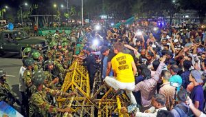 Bangladesh: demand for resignation of President Mohammed Shahabuddin's resignation intensifies