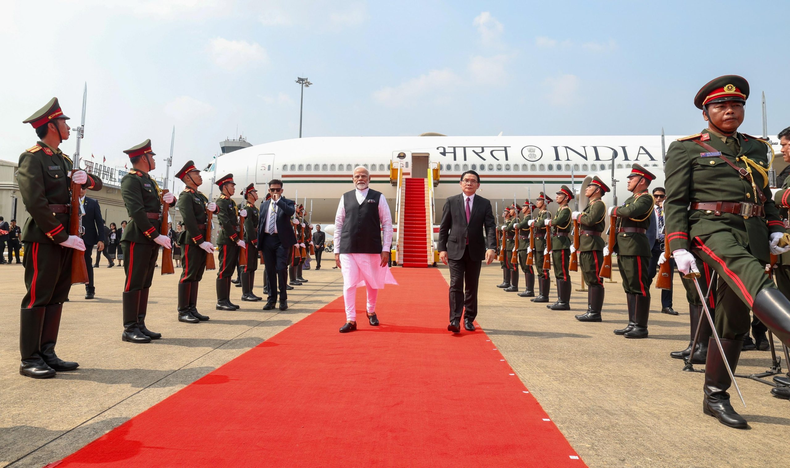 Prime Minister Modi arrives in Vientiane, Laos, accorded ceremonial Guard of Honour