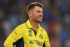 Warner's lifetime leadership ban rescinded by Cricket Australia