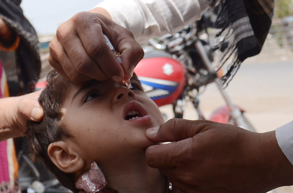 Policeman killed in attack on polio vaccination teams in Pakistan