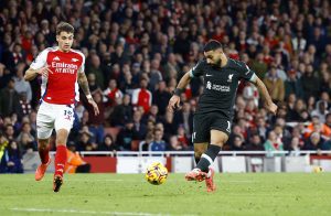 Salah's late equaliser earns Liverpool 2-2 draw at Arsenal
