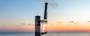 SpaceX catches giant Starship booster in fifth flight test