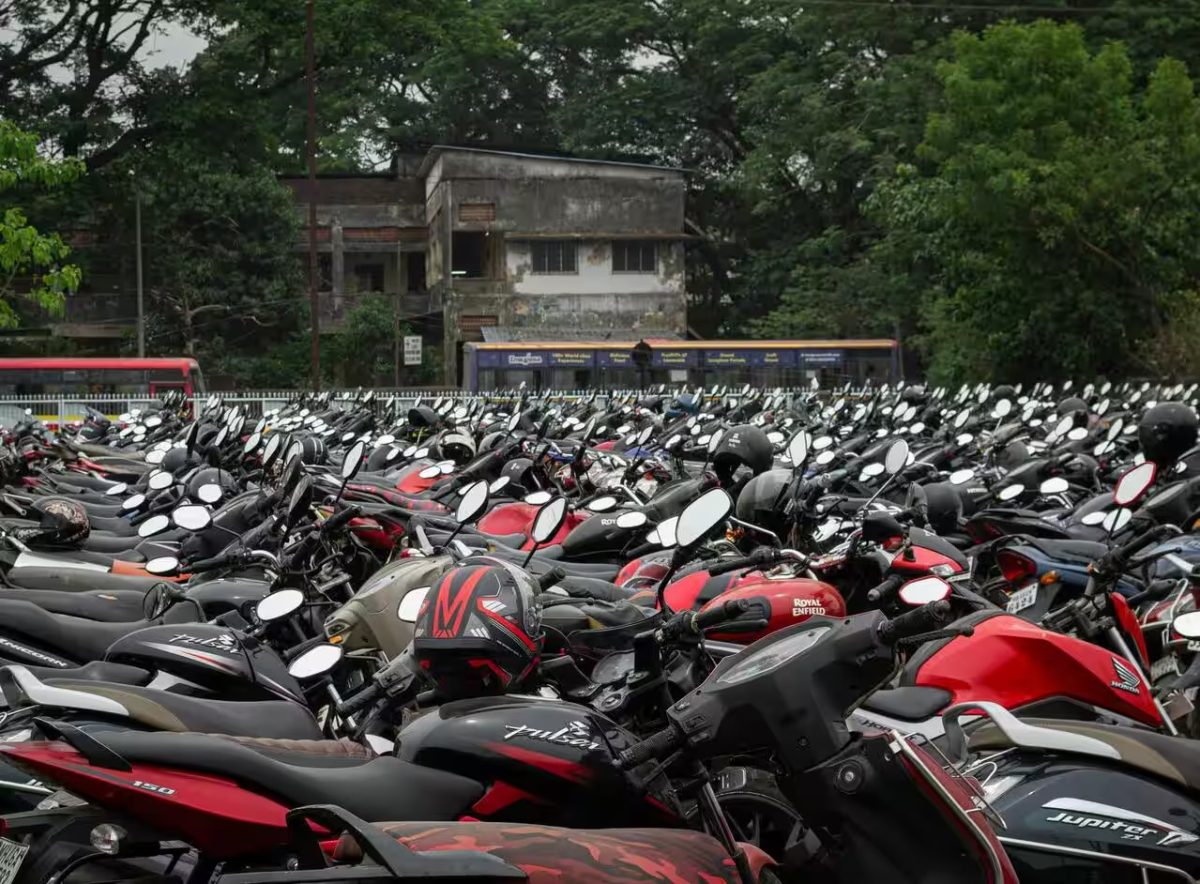 2-wheeler sales surge to record high of 21.64 lakh units in India in Oct