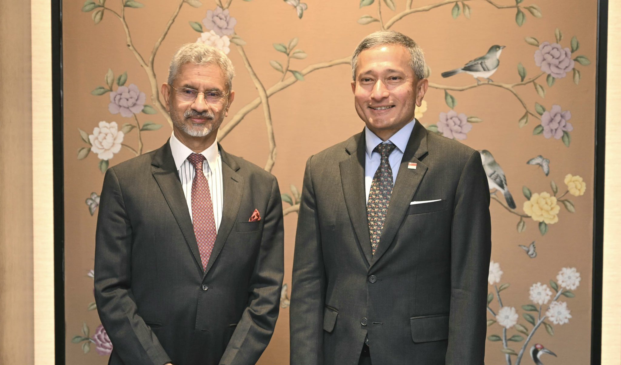 EAM Jaishankar meets Singapore foreign minister, strengthens India-Singapore strategic ties