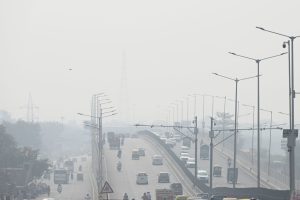 Delhi's air quality continues to remain 'very poor' post-Diwali