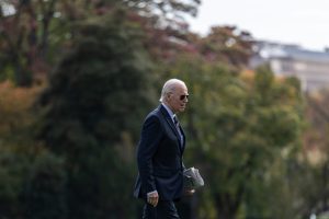 Biden plans final Mideast peace push but will leaders ignore him?