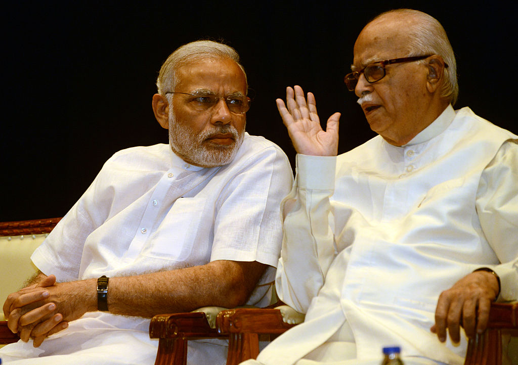 PM Modi extends birthday wishes to BJP veteran Lal Krishna Advani