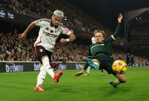 Wilson's late brace gives Fulham 2-1 comeback win over Brentford