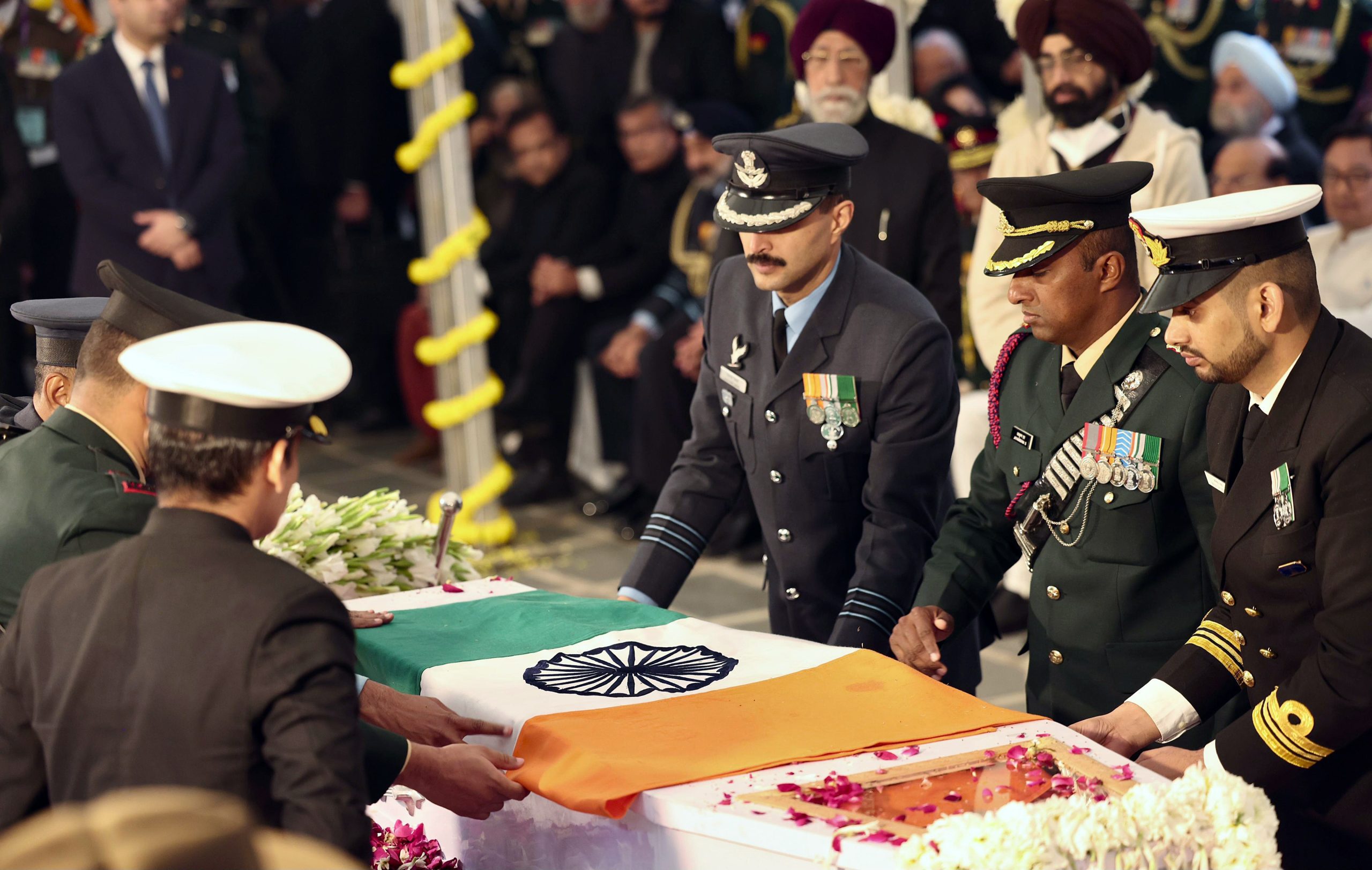 Former PM Manmohan Singh laid to rest with full state honours at Delhi’s Nigambodh Ghat