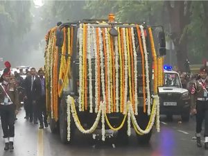 Mortal remains of Dr. Manmohan Singh brought to AICC headquarters