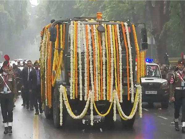 Mortal remains of Dr. Manmohan Singh brought to AICC headquarters