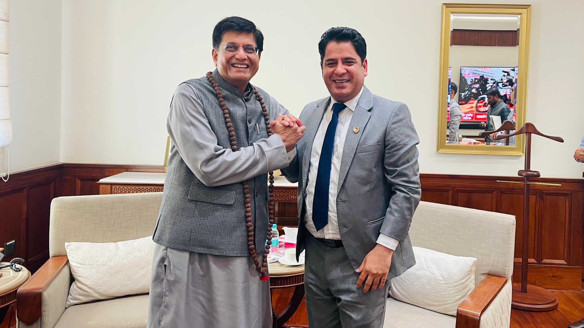 Nepal’s Industry Minister Bhandari meets India’s Piyush Goyal to attract Indian investment