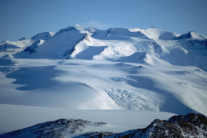 China’s first atmospheric monitoring station in Antarctica begins operations