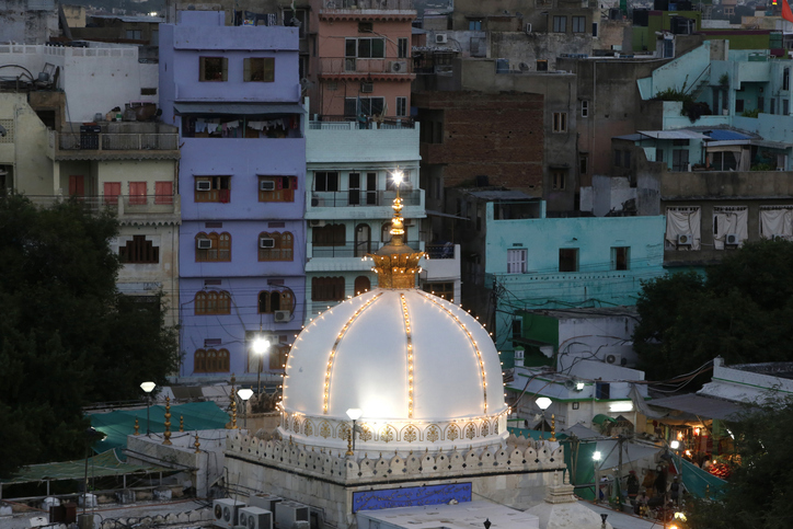 PM Modi sends chadar to Ajmer Sharif; Kiren Rijiju to offer it today