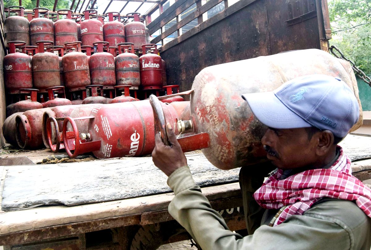 Commercial LPG cylinder prices slashed by Rs 7 ahead of Union Budget