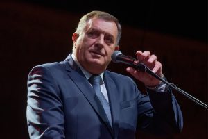 Serb region bars Bosnian state authorities in separatist move