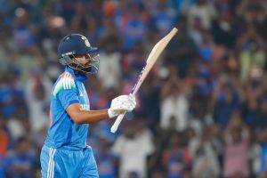 Movie night cut short, India's Iyer puts up a show against England