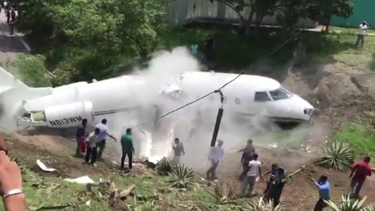 Six dead after Honduras plane crashed into the water after takeoff