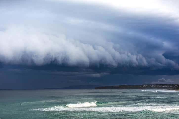 Australia tells thousands to evacuate as tropical cyclone Alfred nears