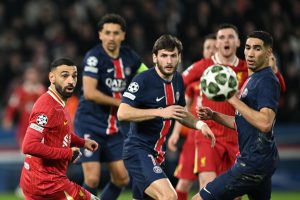 Liverpool's Elliott nabs last-gasp winner against dominant PSG