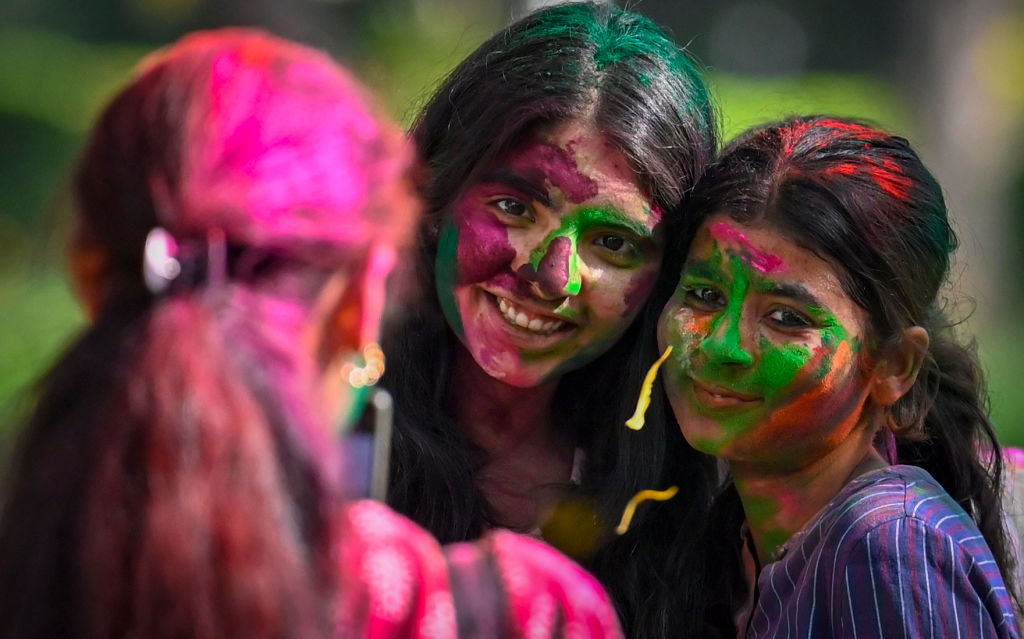Holi celebrations begin across country with colors, music, festive joy