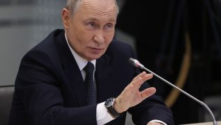 Putin suggests temporary administration for Ukraine to end war