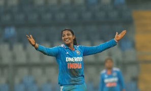 India clinch thriller against South Africa, top points table in women’s Tri-Nation series