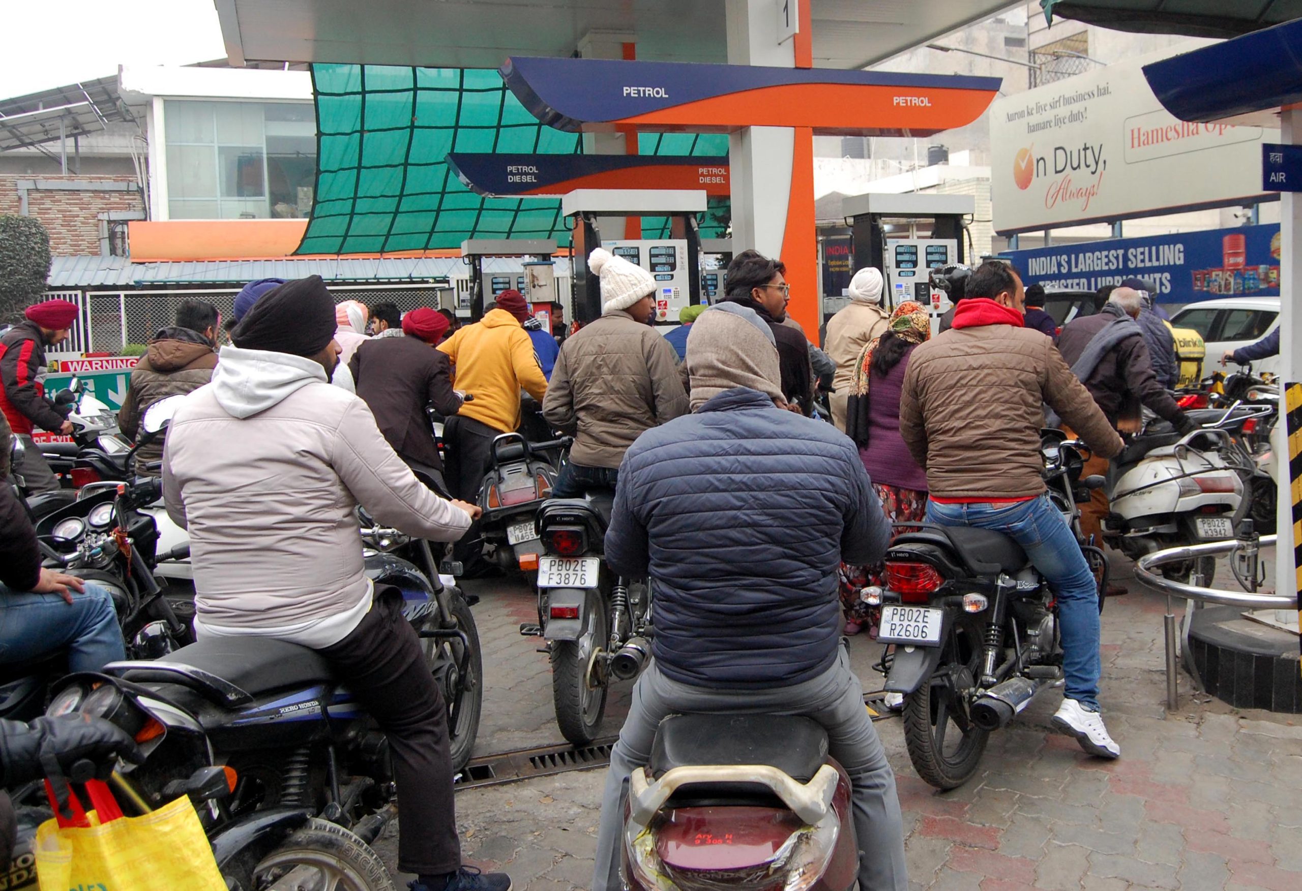 Indian Oil, BPCL assure ample fuel supply amid India-Pakistan tensions