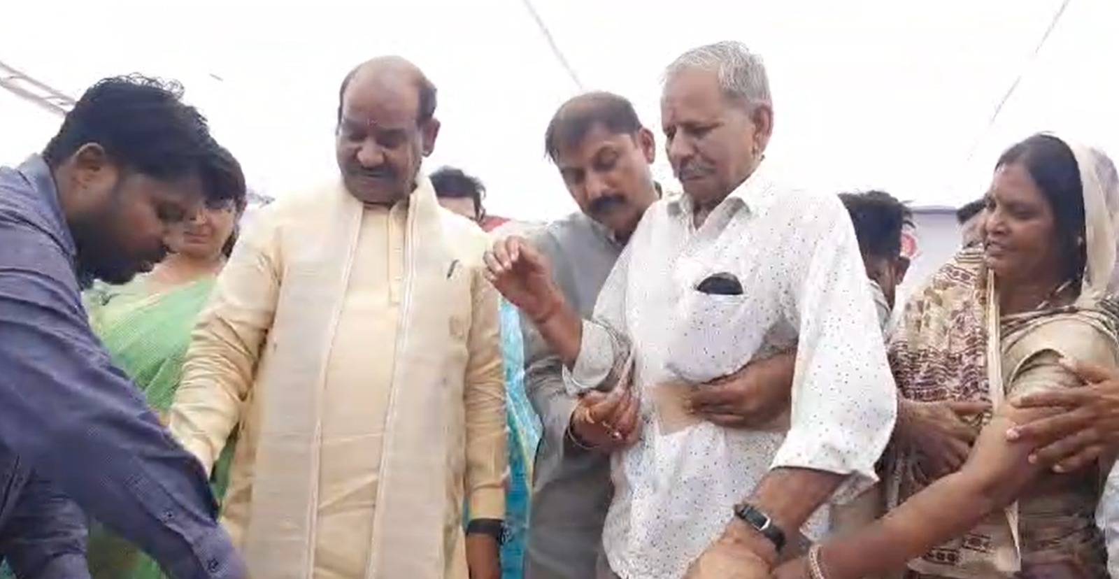 Om Birla inaugurates Pradhan Mantri Divyasha Kendra in Kota, distributes assistive devices to differently abled