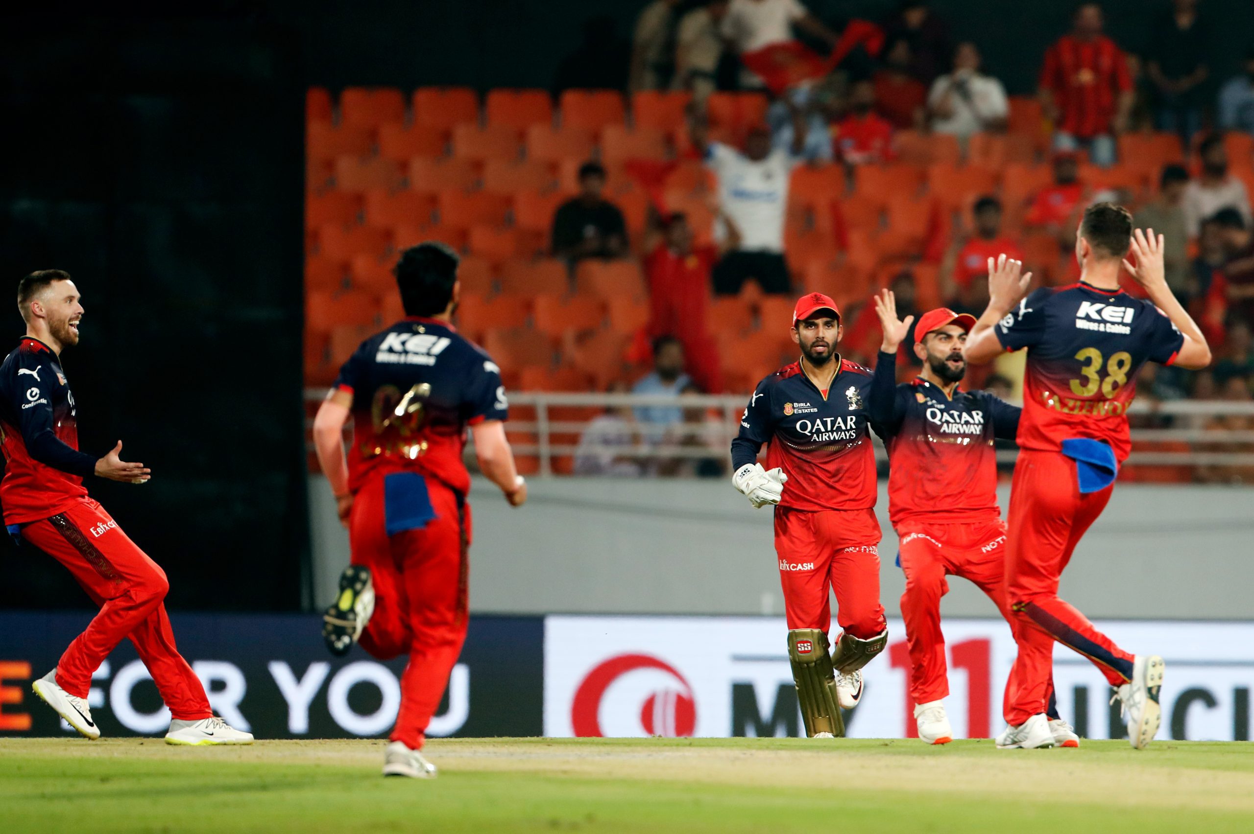 RCB trounce Punjab to punch ticket to IPL final after nine years