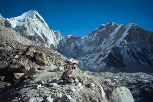 Two climbers, from India and the Philippines, died on Everest