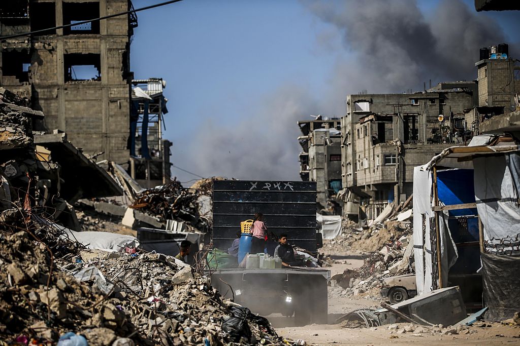 Airstrikes kill dozens in Gaza, international criticism of Israel grows