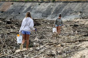 Australia airdrops supplies to farmers stranded by floods