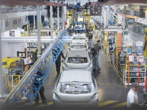 Passenger vehicles sales hit 3.48 lakh units in April, two-wheelers drop 16.7%: SIAM