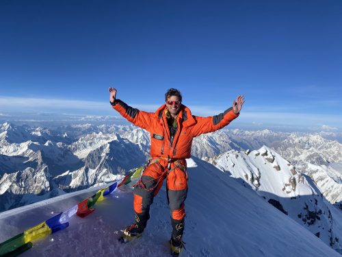 British climber makes 19th ascent of Everest, most by a non-Sherpa