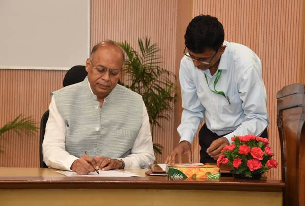 Former defence secretary Dr. Ajay Kumar assumes charge as UPSC chairman