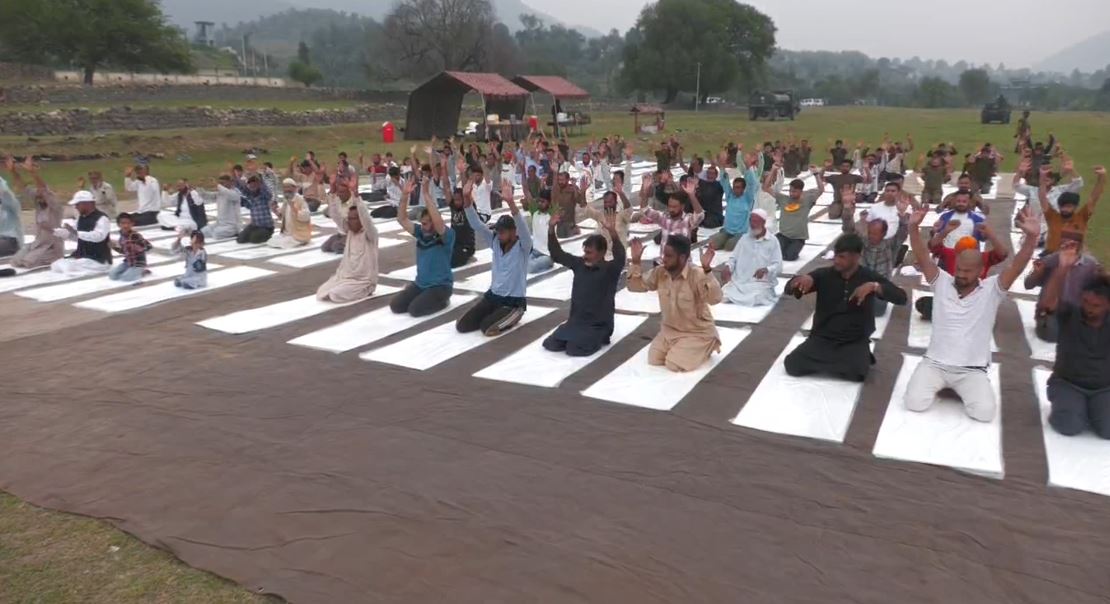 J-K: Indian Army celebrates 11th International Yoga Day with locals in Poonch