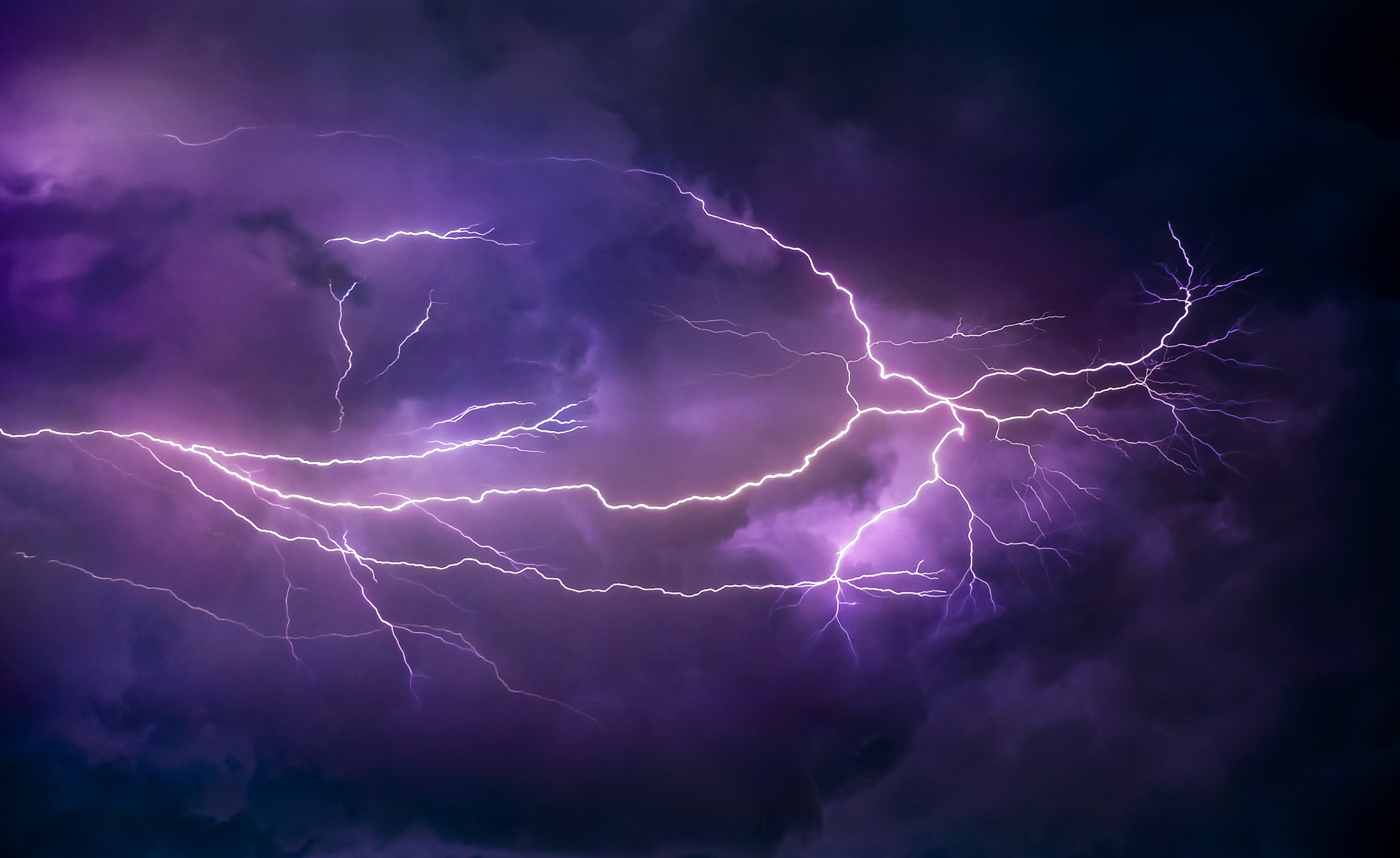 Thunderstorms, heavy showers likely in many states; IMD issues orange alert