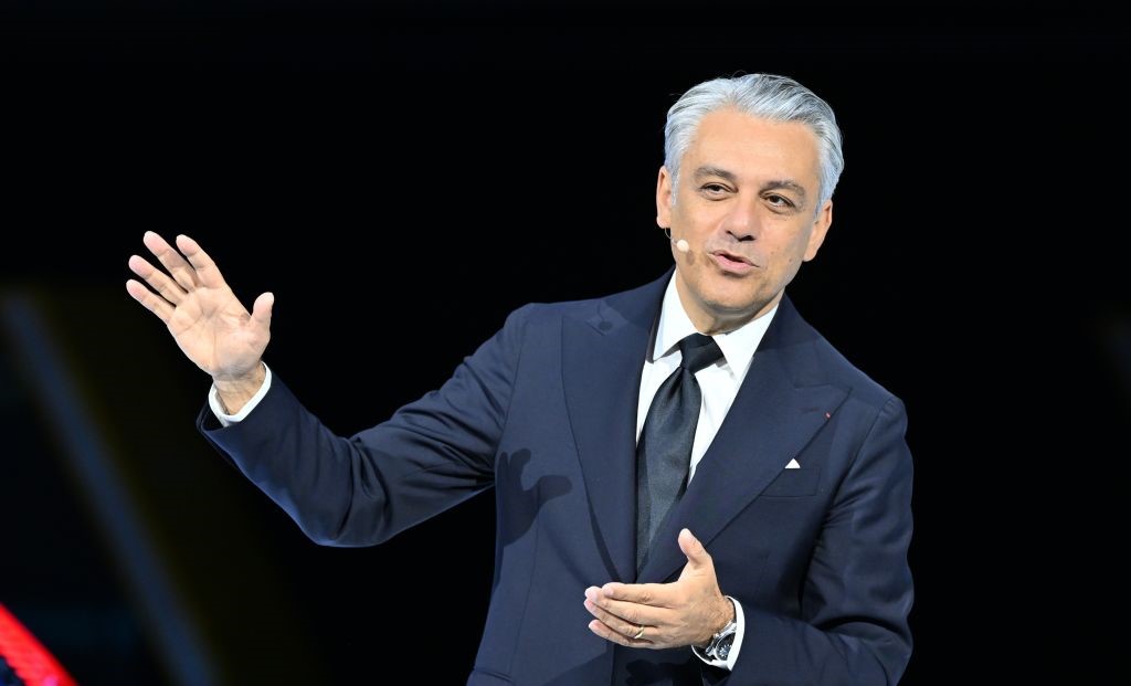 Renault boss De Meo quits; report says he will head Gucci-owner Kering