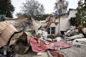 Russia launches one of war's largest air attacks on Kyiv