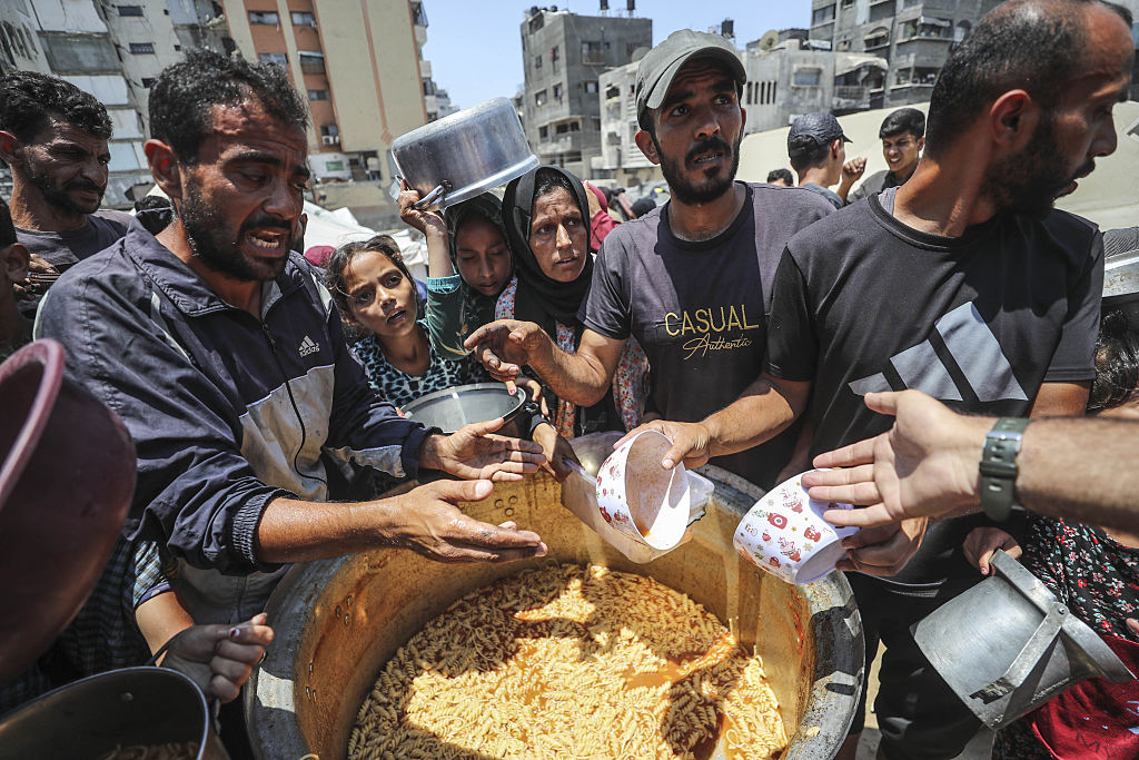 Weaponisation of food in Gaza constitutes war crime, UN rights office says