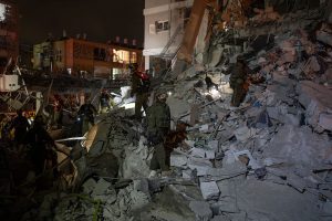 Iranian Missile Strikes Kill 10 in Israel as Israeli Warplanes Hit Tehran Oil Depot
