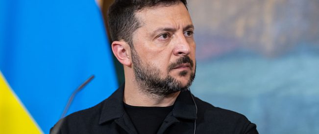 Putin wants to draft 300,000 new troops, Zelenskiy says